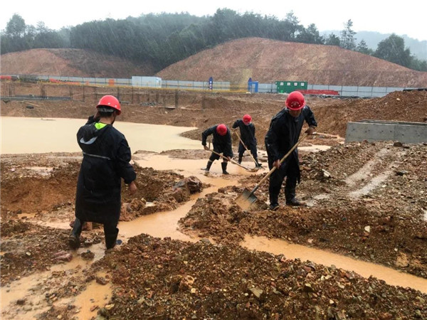 灾后清理快速到位,重点项目及时复工——城投集团快速应对灾情